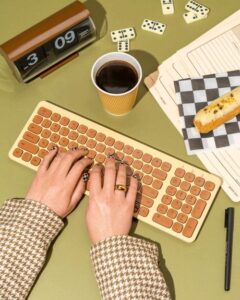 woman at desk working girl boss personal branding