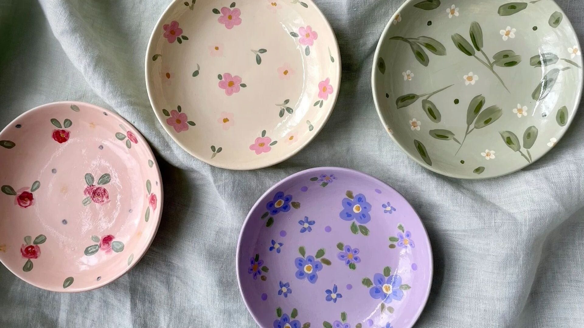 how to paint a flower for beginners: paint flowers on pottery