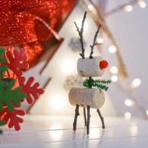 cork reindeer artsy date night christmas crafts