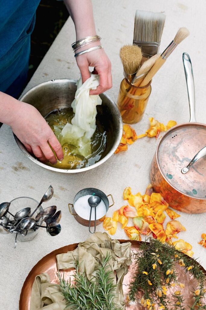 Natural Dyes and Conversations In Colour with Sian Cornish